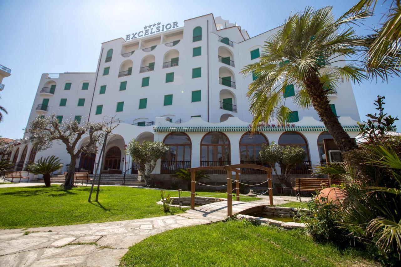 Grand Hotel Excelsior 산베네데토델트론토 외부 사진