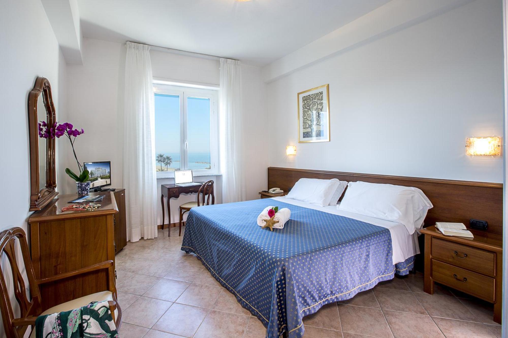 Grand Hotel Excelsior 산베네데토델트론토 객실 사진