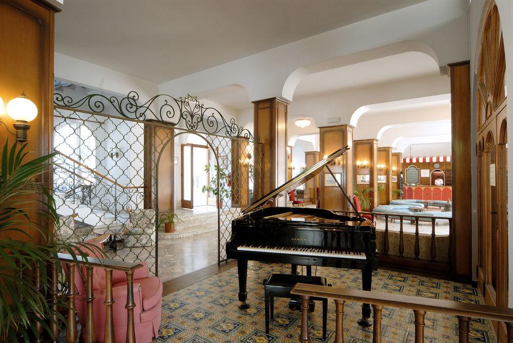 Grand Hotel Excelsior 산베네데토델트론토 외부 사진