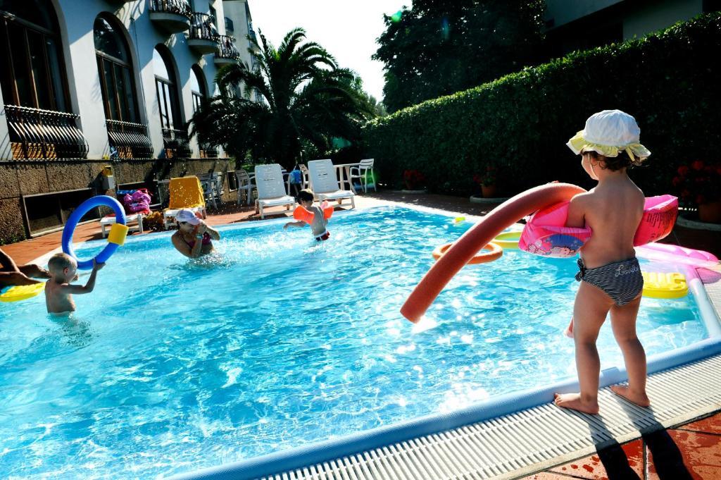 Grand Hotel Excelsior 산베네데토델트론토 외부 사진